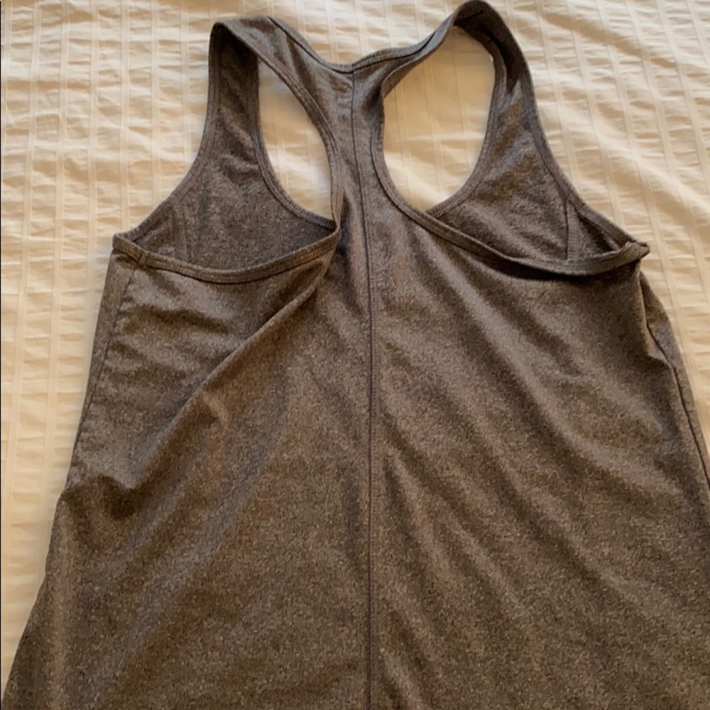 Champion work out tank - Picture 2 of 2